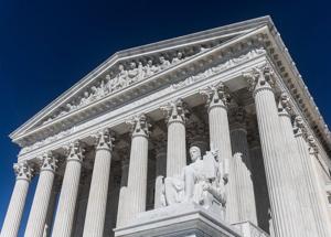 Aborto, nuova spaccatura negli USA: la Corte Suprema cancella i fondi statali