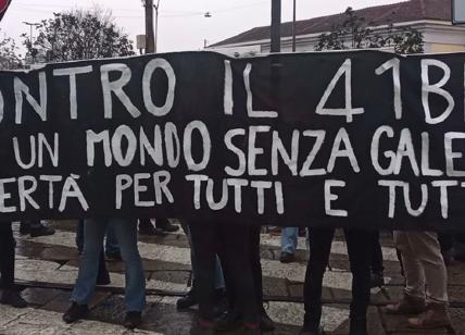 Milano, 600 in corteo per l'anarchico Cospito
