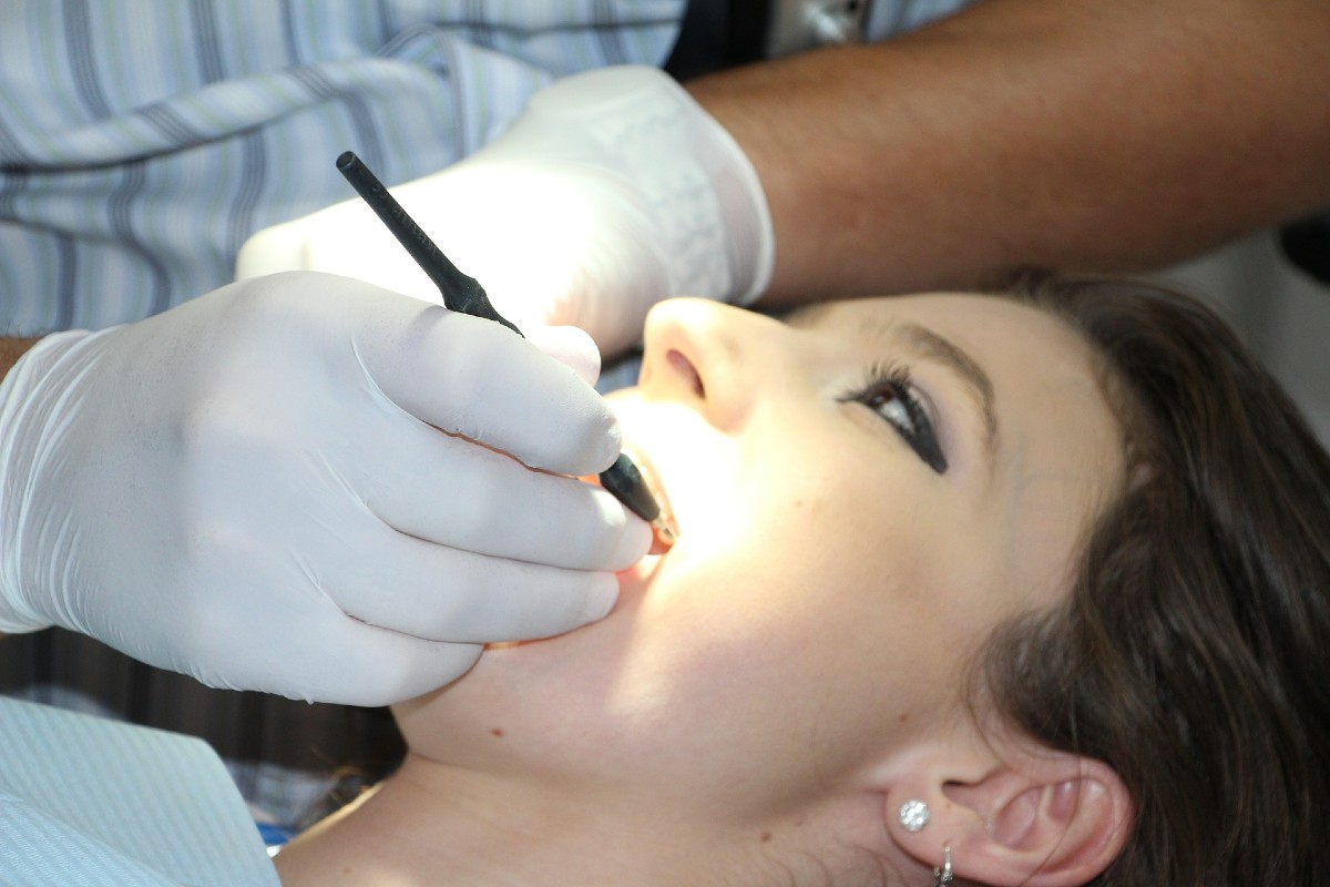 He dies from mouth cancer, the dentist thought he didn’t brush his teeth