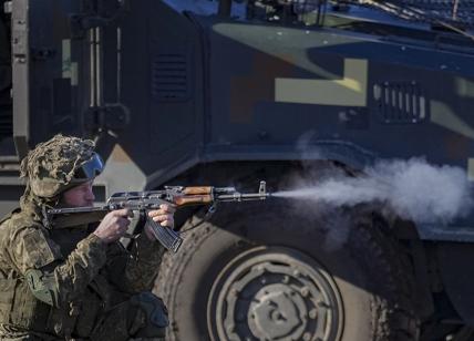 Kiev: "I russi hanno iniziato l'offensiva finale nel Donbass"