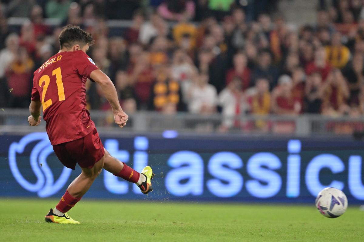 Dybala infortunio rigore roma