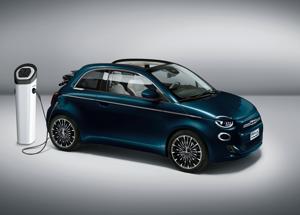 Fiat Nuova 500 offre ricariche illimitate con il noleggio pay per use