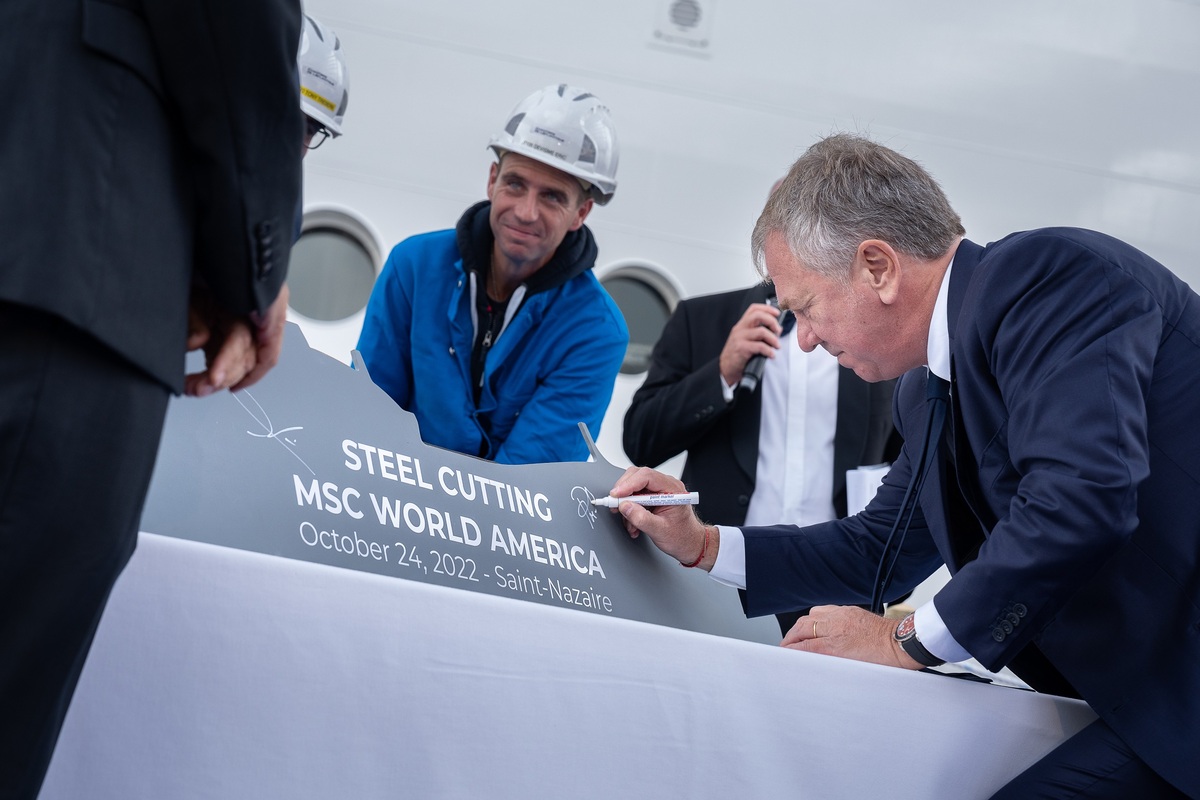 MSC presenta World Europa, la nave “green” alimentata a GNL MSC presenta World Europa, la nave “green” alimentata a GNL