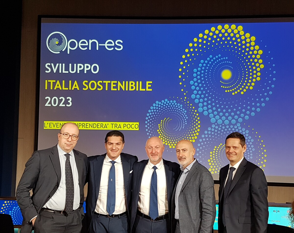 Eni: presentati i risultati del Navigatore ESG di Open-es Eni: presentati i risultati del Navigatore ESG di Open-es