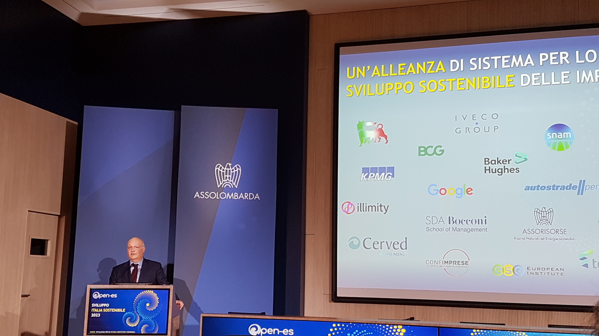 Eni: presentati i risultati del Navigatore ESG di Open-es Eni: presentati i risultati del Navigatore ESG di Open-es