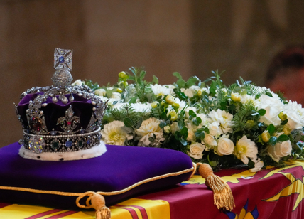 Elisabetta II, aumenta la lista dei Paesi non graditi ai funerali