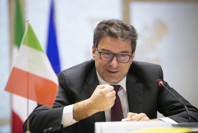 Giancarlo Giorgetti (Lapresse) Giancarlo Giorgetti (Lapresse)