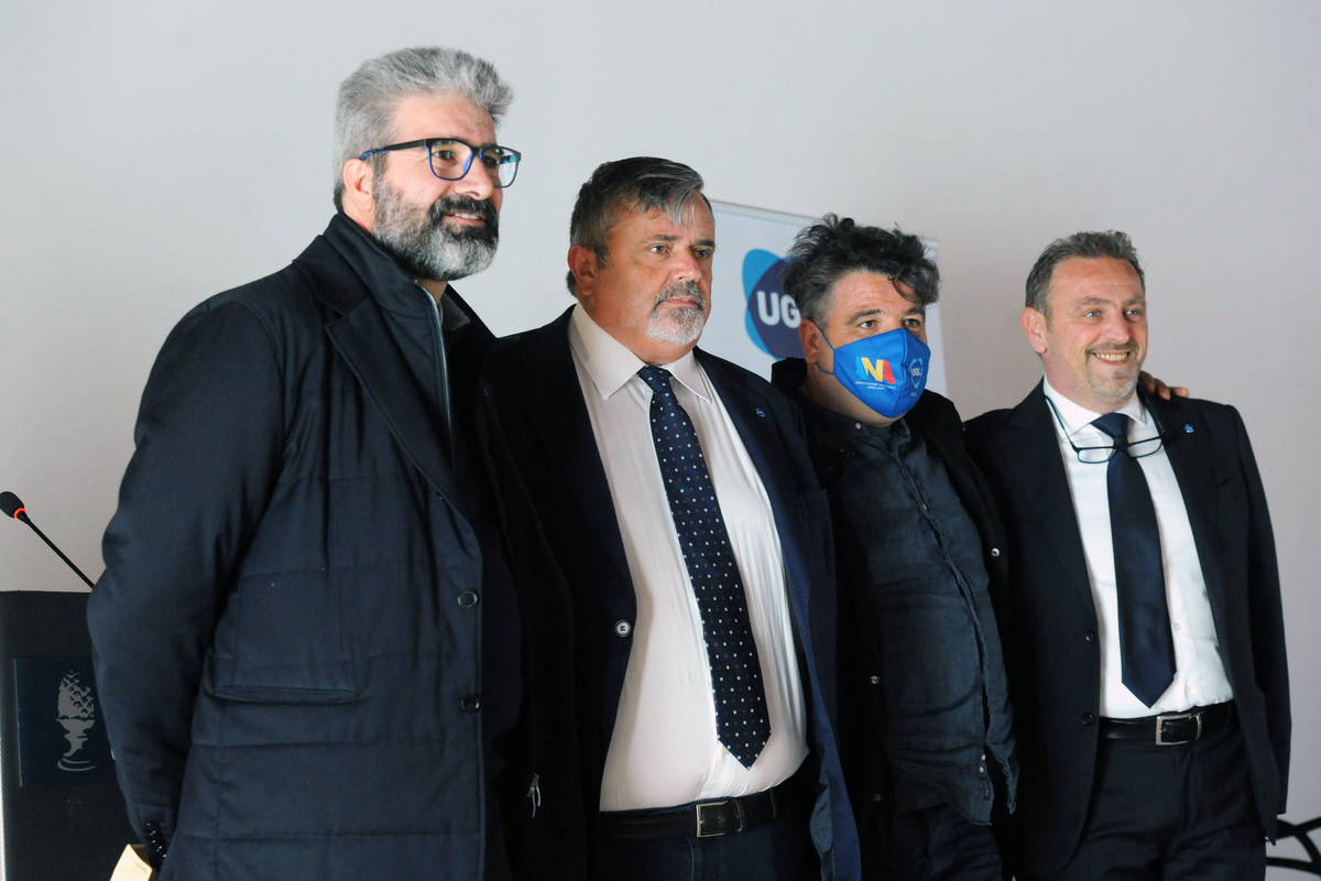 GIUSEPPE SANZO' SEGRETARIO REGIONALE DELLA PUGLIA PAOLO CAPONE SEGRETARIO GENERALE UGL ANTONIO DI CAPRIO SEGRETARIO PROVINCIALE BARI BAT GIUSEPPE SANZO' SEGRETARIO REGIONALE DELLA PUGLIA PAOLO CAPONE SEGRETARIO GENERALE UGL ANTONIO DI CAPRIO SEGRETARIO PROVINCIALE BARI BAT