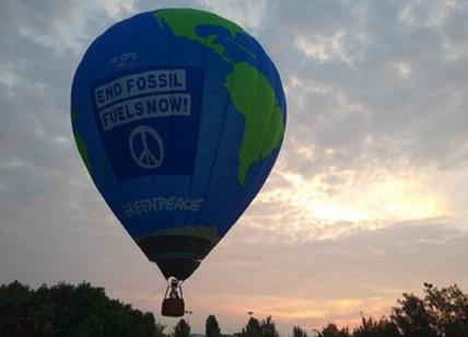 Gastech a Milano, "l'inferno climatico" di Greenpeace contro l'evento