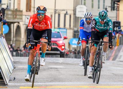 Ciclismo: Hindley vince il Giro d'Italia, a Sobrero l'ultima tappa