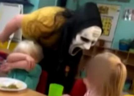 Asilo-horror: maestre con la maschera di "Scream", bimbi sotto choc. 4 arresti