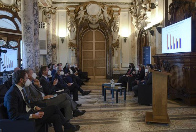 I 110 ANNI DELLA RIVISTA DI POLITICA ECONOMICA PRESENTAZIONE DEL VOLUME LA DERIVA DEMOGRAFICA. POPOLAZIONE,ECONOMIA,SOCIE I 110 ANNI DELLA RIVISTA DI POLITICA ECONOMICA PRESENTAZIONE DEL VOLUME LA DERIVA DEMOGRAFICA. POPOLAZIONE,ECONOMIA,SOCIE