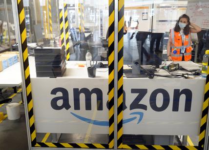 Amazon, profitti boom: su di oltre il 50%. E Bezos aumenta l'abbonamento Prime