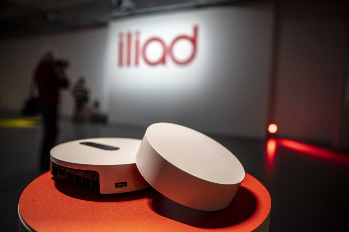 Iliad Fibra, sbarco nella telefonia fissa