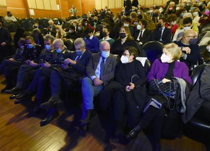 Teatro Forma, Stagione 2013-2014 Altieri: 'Petruzzelli prenda esempio'