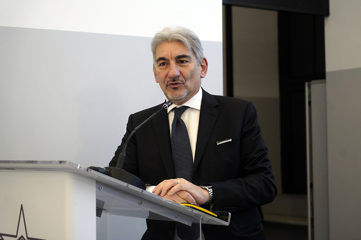 RAFFAELE CATTANEO ASSESSORE AMBIENTE RAFFAELE CATTANEO ASSESSORE AMBIENTE