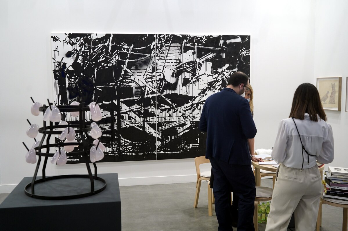 MIART FIERA ARTE CONTEMPORANEA MODERNA DESIGN IN EDIZIONE LIMITATA MOSTRA ESPOSIZIONE VISITATORI MIART FIERA ARTE CONTEMPORANEA MODERNA DESIGN IN EDIZIONE LIMITATA MOSTRA ESPOSIZIONE VISITATORI