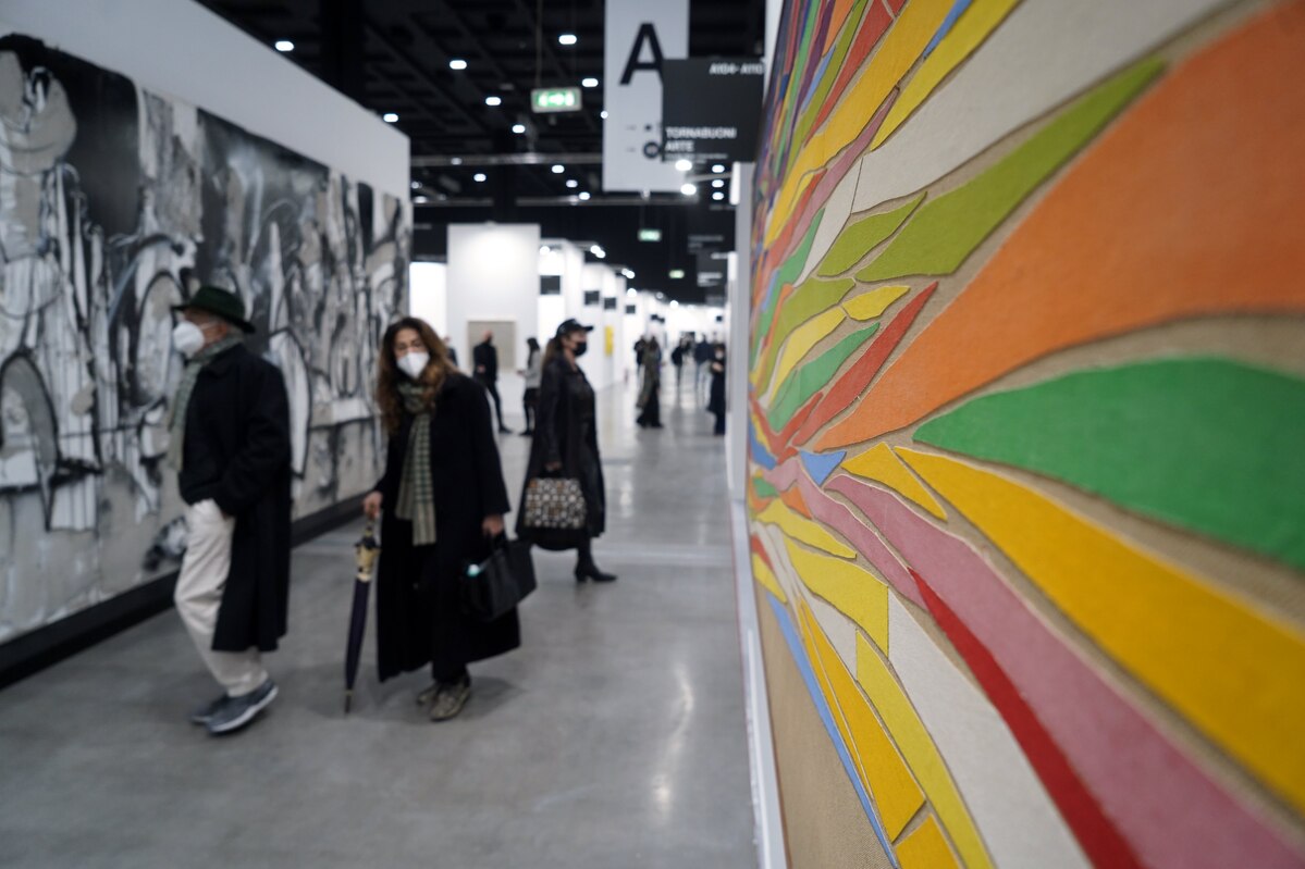 MIART FIERA ARTE CONTEMPORANEA MODERNA DESIGN IN EDIZIONE LIMITATA MOSTRA ESPOSIZIONE VISITATORI MIART FIERA ARTE CONTEMPORANEA MODERNA DESIGN IN EDIZIONE LIMITATA MOSTRA ESPOSIZIONE VISITATORI