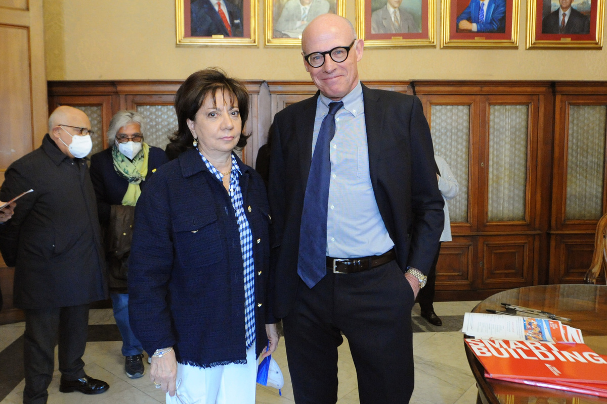PRESENTAZIONE DI SMART BUILDING LEVANTE