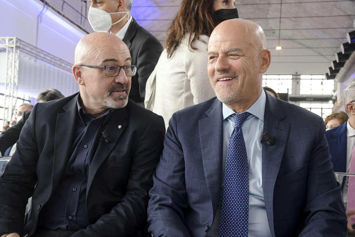 ROBERTO CINGOLANI MINISTRO TRANSIZIONE ECOLOGICA CLAUDIO DESCALZI AD ENI ROBERTO CINGOLANI MINISTRO TRANSIZIONE ECOLOGICA CLAUDIO DESCALZI AD ENI