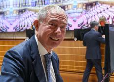 Urso: "Fibra ottica, ora produzione nazionale"