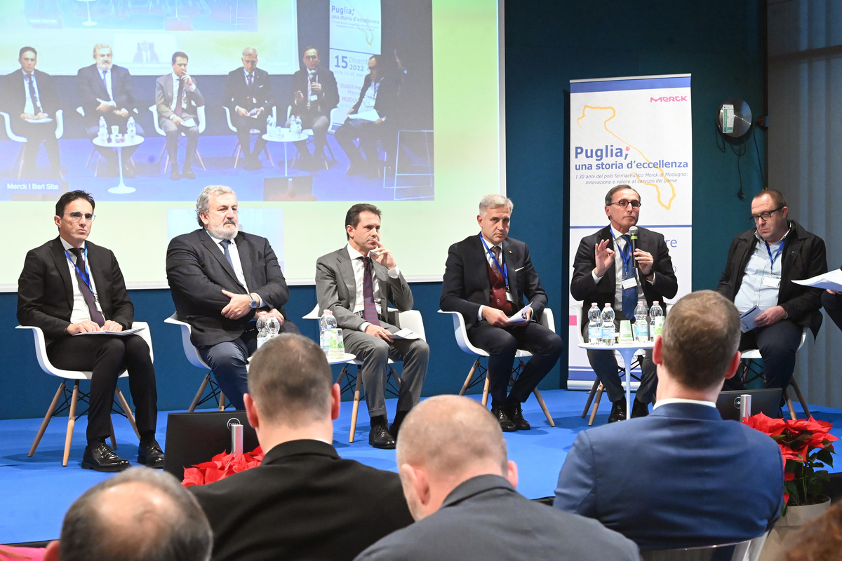 Merck, festeggiati 30 anni del polo farmaceutico di Modugno Merck, festeggiati 30 anni del polo farmaceutico di Modugno