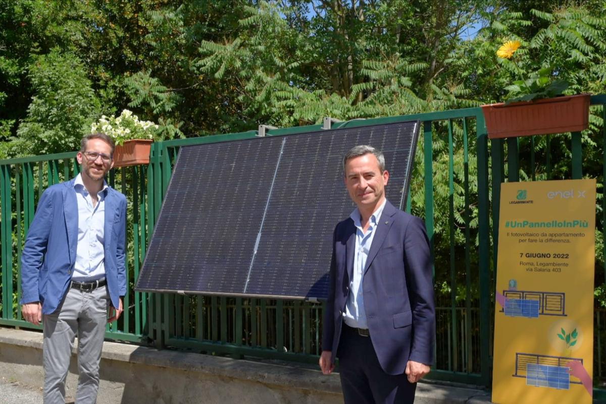 ANDREA SCOGNAMIGLIO RESPONSABILE GLOBALE ENEL X E-HOME STEFANO CIAFANI PRESIDENTE NAZIONALE LEGAMBIENTE