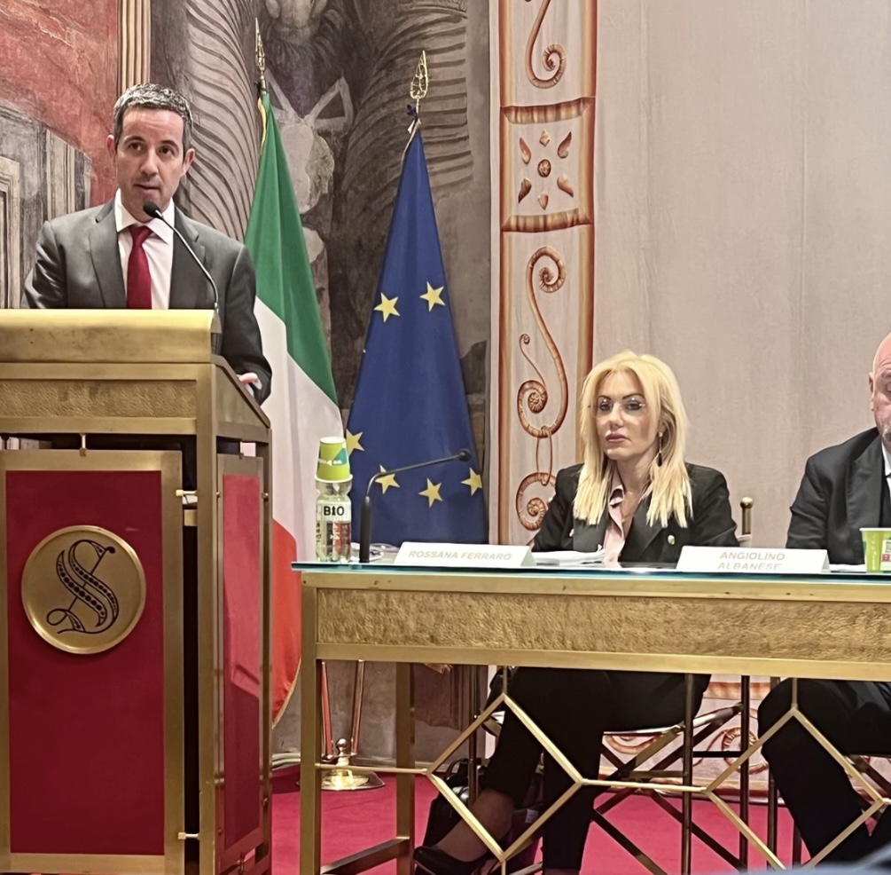 MOLTI GLI INTERVENTI INTERESSANTI MOLTI GLI INTERVENTI INTERESSANTI