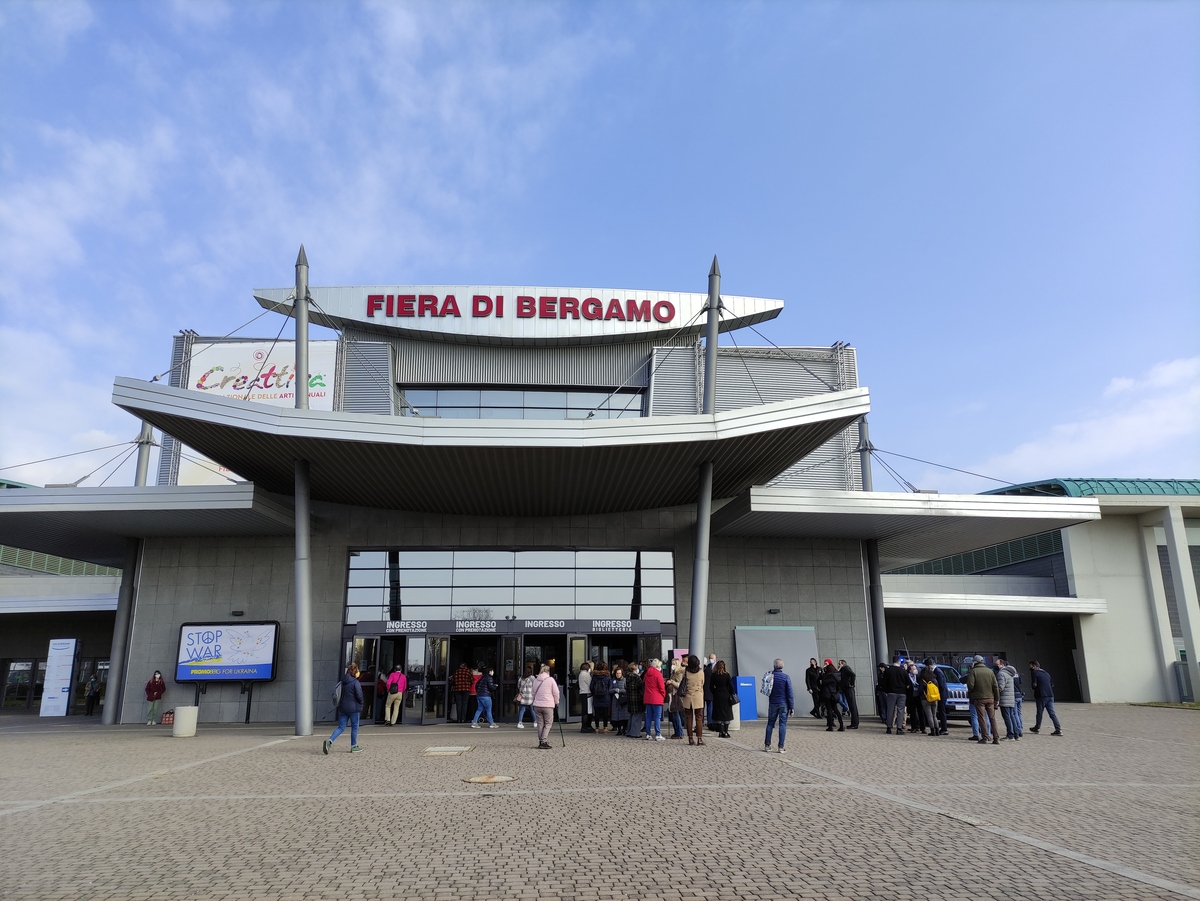 Presentazione de "Il Labirinto della Rosa", Fiera di Bergamo Presentazione de "Il Labirinto della Rosa", Fiera di Bergamo