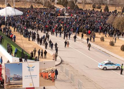 Kazakistan, decine di manifestanti uccisi da polizia. Civili come scudi umani