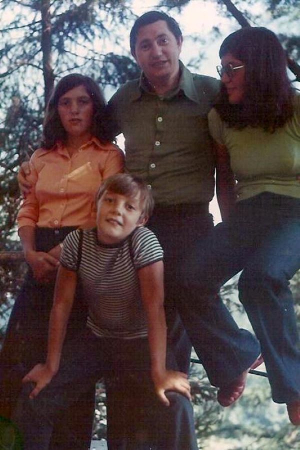 Pierluigi Torregiani in una foto di famiglia Pierluigi Torregiani in una foto di famiglia