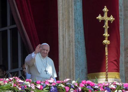 Ascolti tv ieri 18 aprile 2022: il Papa con Roberto Benigni sfiora il 16%