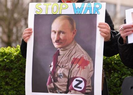 Putin come Hitler prima della fine. Trema il Cremlino. Giallo a Mosca