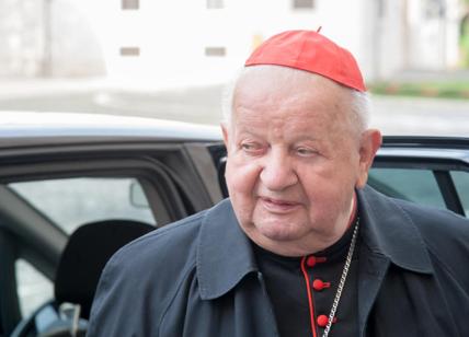 Abusi sessuali: il Vaticano scagiona il cardinale Dziwisz