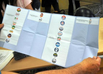 Palermo, ritardo per l'apertura dei seggi: bufera sulla ministra Lamorgese