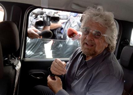 Grillo svela: "Prodi mi chiamò per Draghi al Quirinale". I messaggi in codice