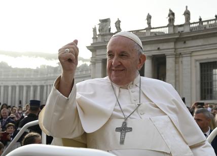 Papa attorniato da un "cerchio magico". Parole choc del cardinale Mueller