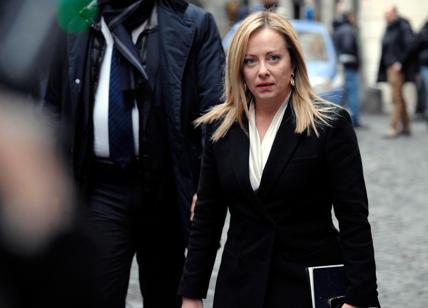 Sondaggi, Meloni trasversale: la votano operari e benestanti