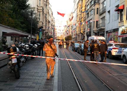 Istanbul, esplosione in centro. Oktay: attentato opera di una donna kamikaze