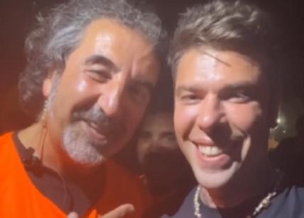 Milano, Monzani incontra Fedez: "Tanta roba, questo qui". VIDEO