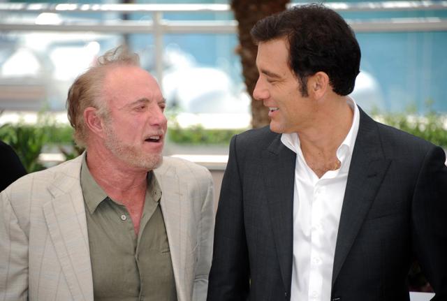 James Caan con Clive Owen (foto Lapresse) James Caan con Clive Owen (foto Lapresse)