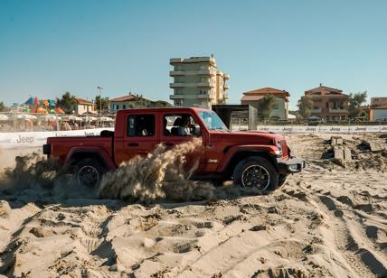Off road sulla sabbia con i SUV Jeep agli Xmasters