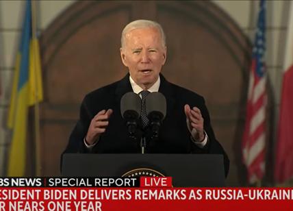 Ucraina, Biden: "Non ci stancheremo mai, la difenderemo a qualunque costo"