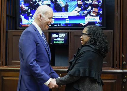 Usa, Corte Suprema: nominata la prima donna di colore: Ketanji Brown Jackson
