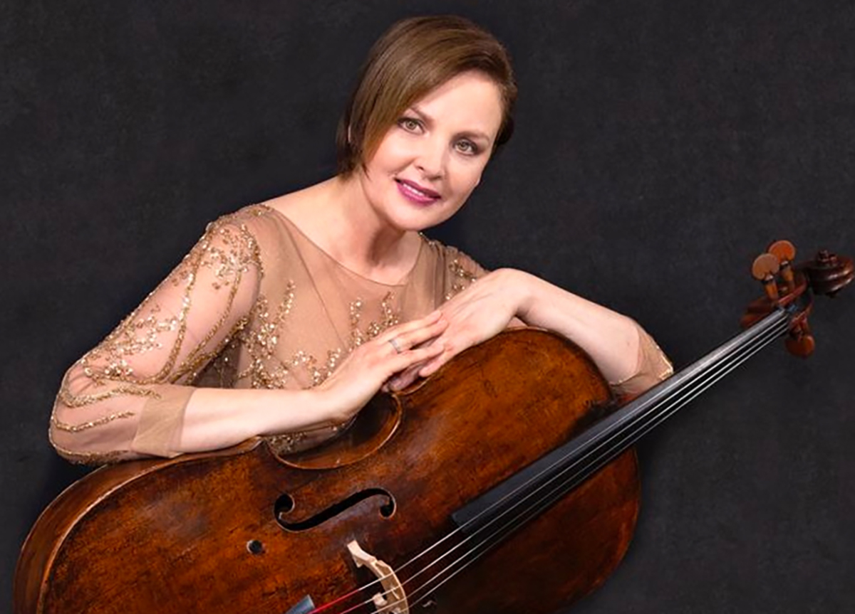 la violoncellista Nina Kotova la violoncellista Nina Kotova