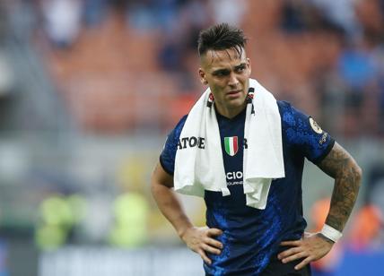 Inter, addio scudetto. Lautaro in lacrime. Tweet nerazzurro al Milan