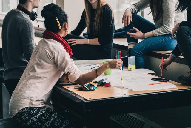 Lavoro: Acli, "quello povero è prerogativa femminile". Sui salari...