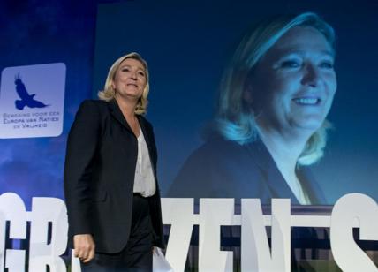 L'ombra della Frexit sull'ascesa di Le Pen: per l'Ue stangata da 25 mld l'anno