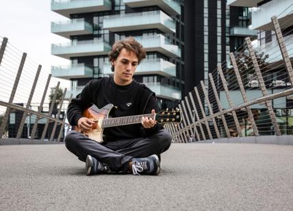 Matteo Mancuso, il giovane fenomeno della chitarra sul palco del Blue Note