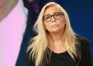 Mara Venier approda nellâ€™agenzia di Caschetto: cosÃ¬ la zia Â prepara la nuovaÂ Domenica In (con Malgioglio e Corsi)Â 